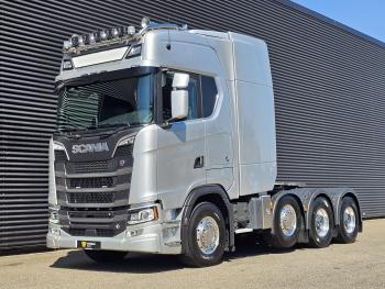Scania S770 8x4/4 / 180.000 KG / HYDRAULIC